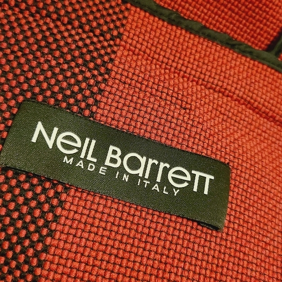 Neil Barrett | Women's Plaid Red and Black Cropped Jacket (Size Large) - Picture 9 of 13